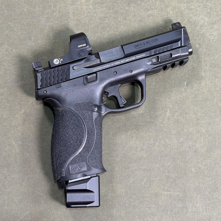 Smith & Wesson M&P 9 M2.0 Pro Series C.O.R.E. 9mm - USED